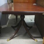 569 3130 DINING TABLE